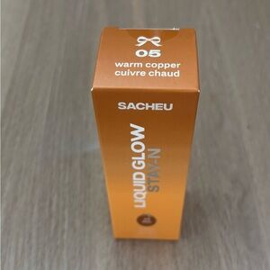 SACHEU Liquid Glow STAY-N All-Day Illuminator in
Sun Daze